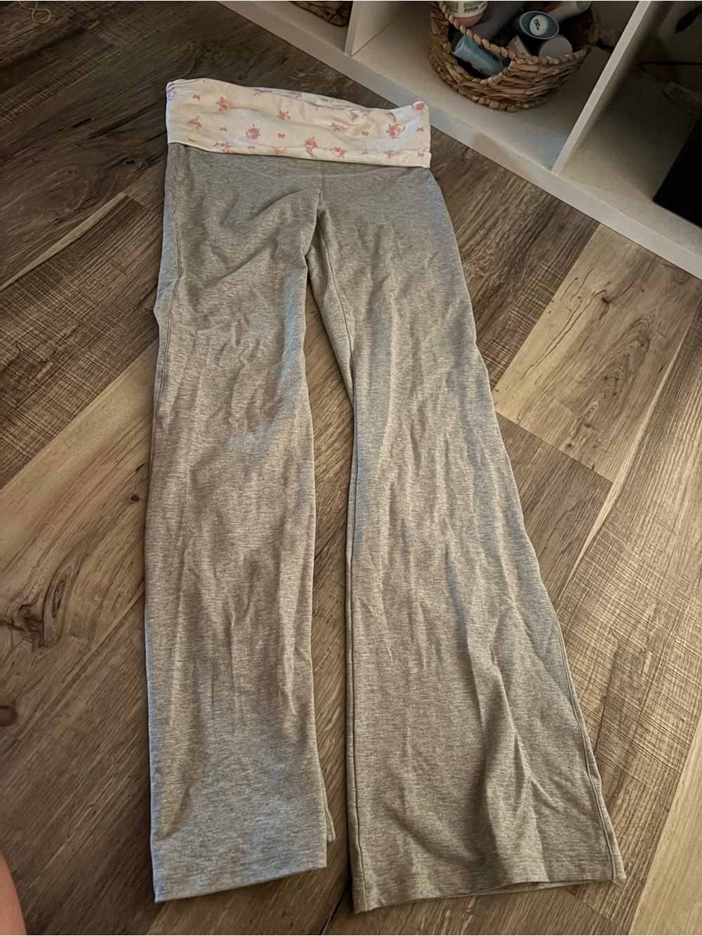 Girls' Gray Fold-Over Waist Yoga Pants with Pink Floral Trim